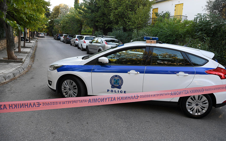 αγία-βαρβάρα-πυροβολισμοί-με-έναν-νεκ-561939619