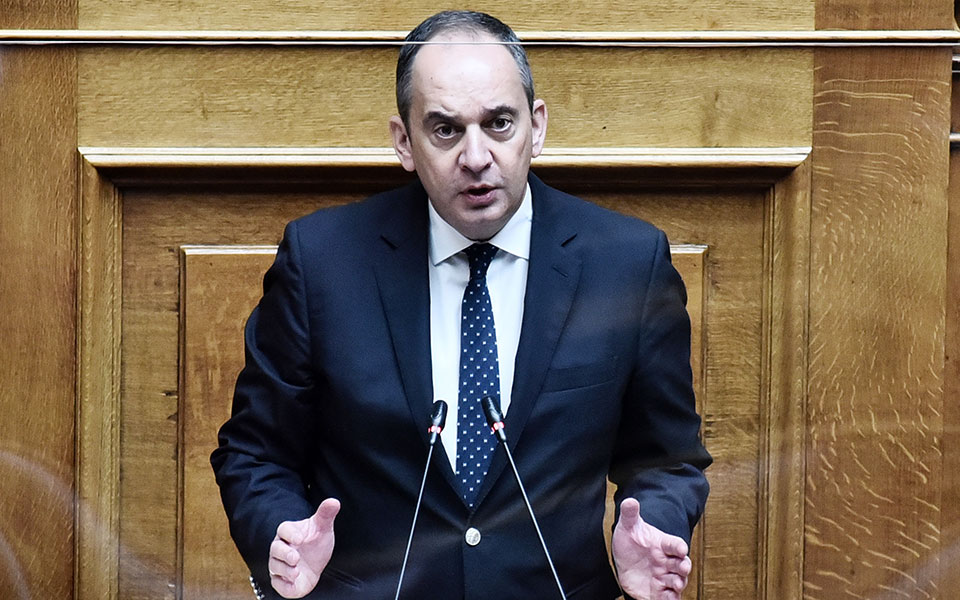 πλακιωτάκης-οι-ρυθμίσεις-του-υπ-ναυτι-561977491