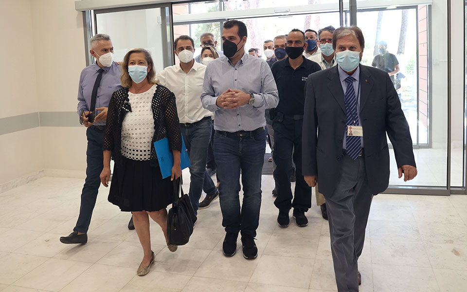 πλεύρης-η-αύξηση-των-κρουσμάτων-το-καλ-561938827