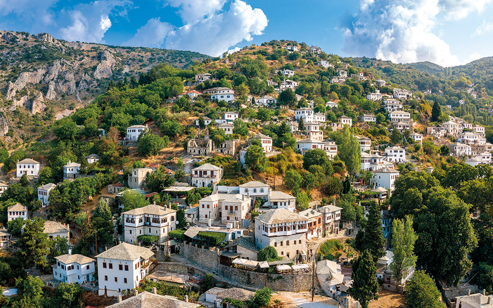 στο-πήλιο-όλοι-περνούν-καλά-561940144