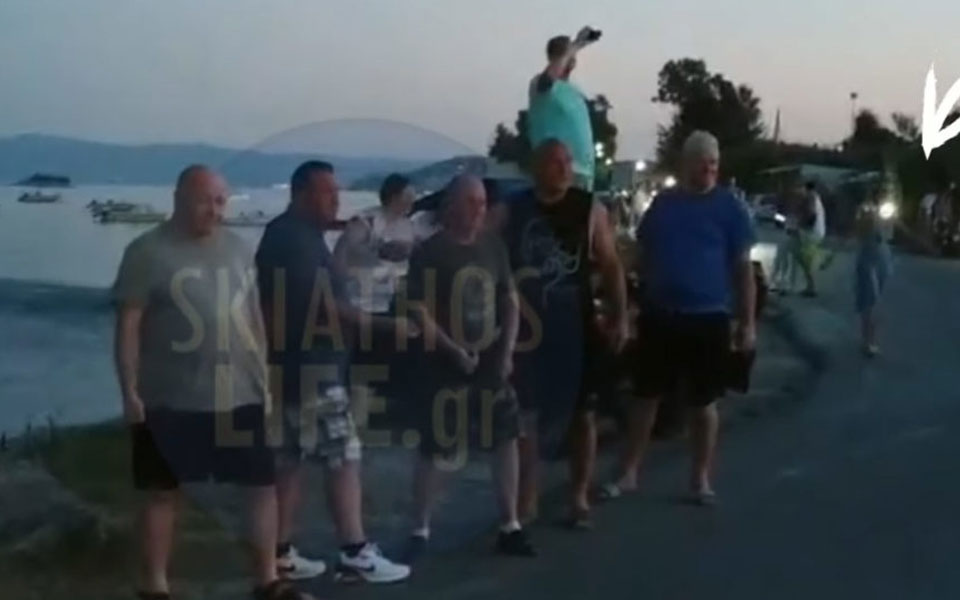 σκιάθος-βίντεο-από-τη-στιγμή-που-τα-αέρ-561945313