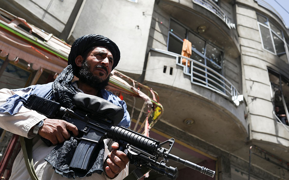 αφγανιστάν-οι-ηπα-και-οι-ταλιμπάν-διαπ-561938680