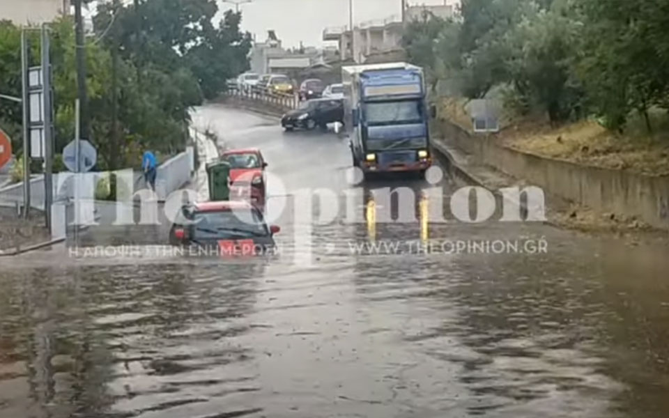 ισχυρή-βροχή-στη-θεσσαλονίκη-περισσ-561947581