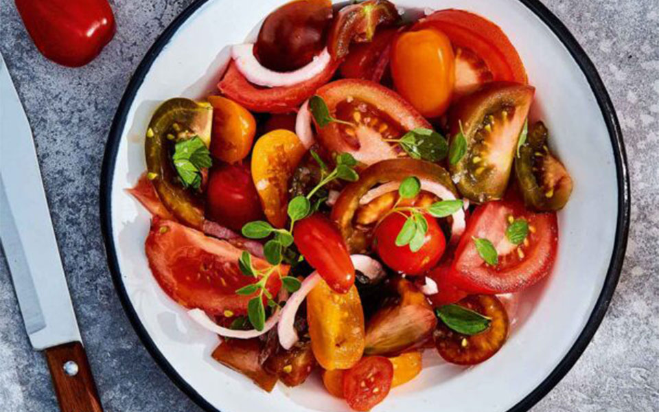 13-συνταγές-για-καλοκαιρινές-ντοματοσα-561978907