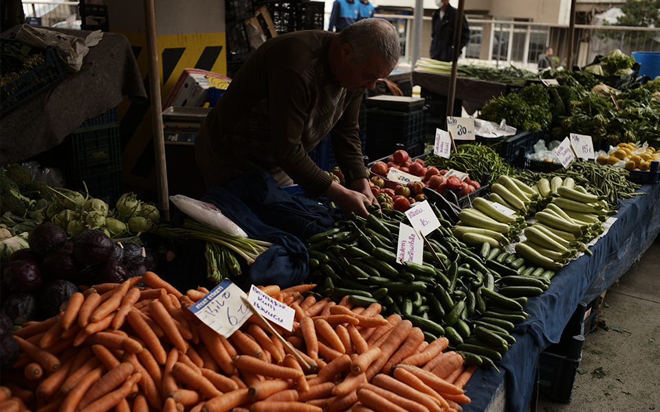 τουρκία-τεράστιες-αυξήσεις-στις-τιμέ-561961816