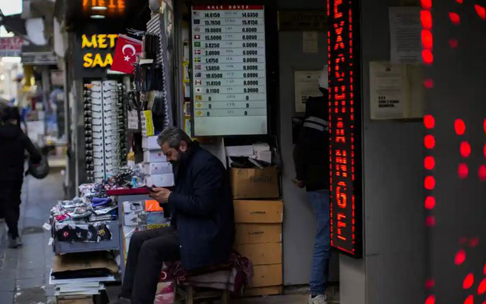 τουρκία-ο-πληθωρισμός-πλησιάζει-στο-80-821-561940375