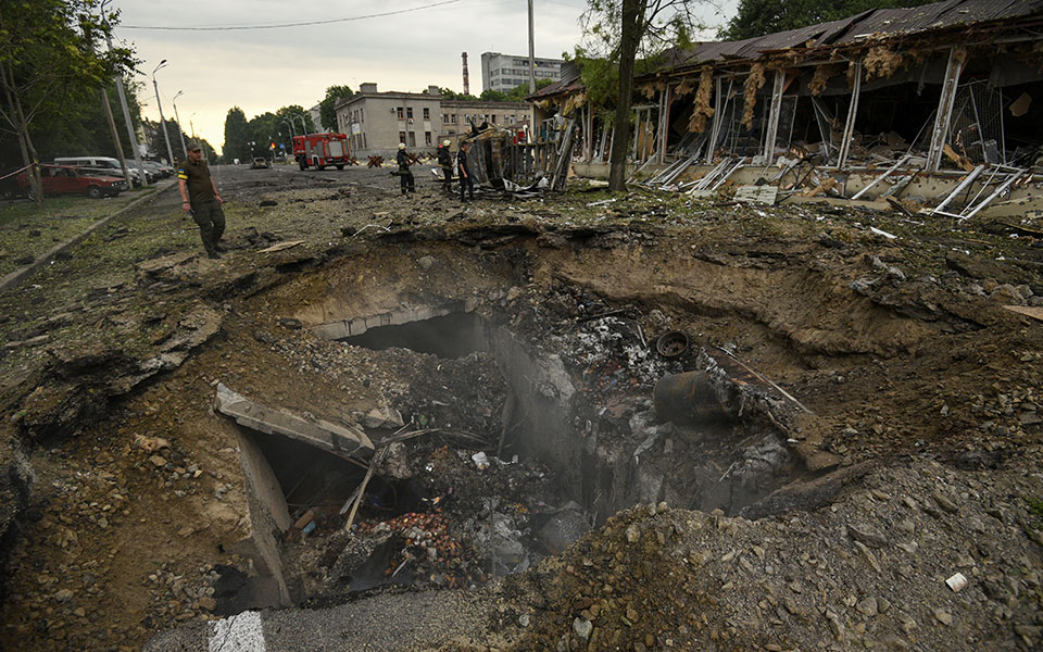 ουκρανία-η-ρωσία-ξαναρχίζει-εντατικέ-561960580