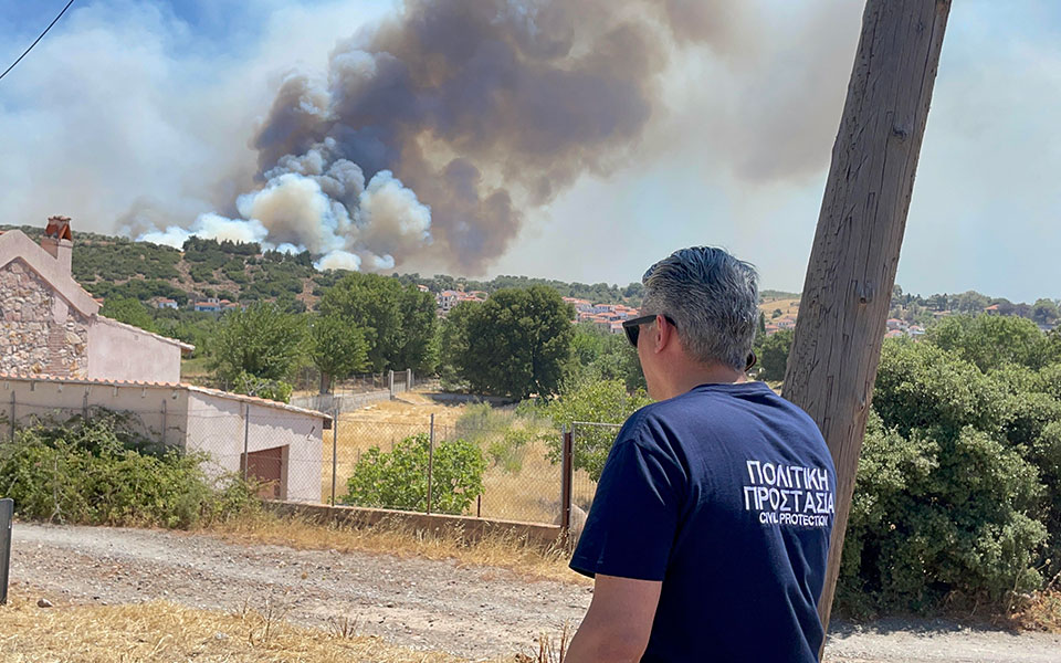 φωτιά-στη-λέσβο-εντολή-εκκένωσης-σε-βρ-561972025