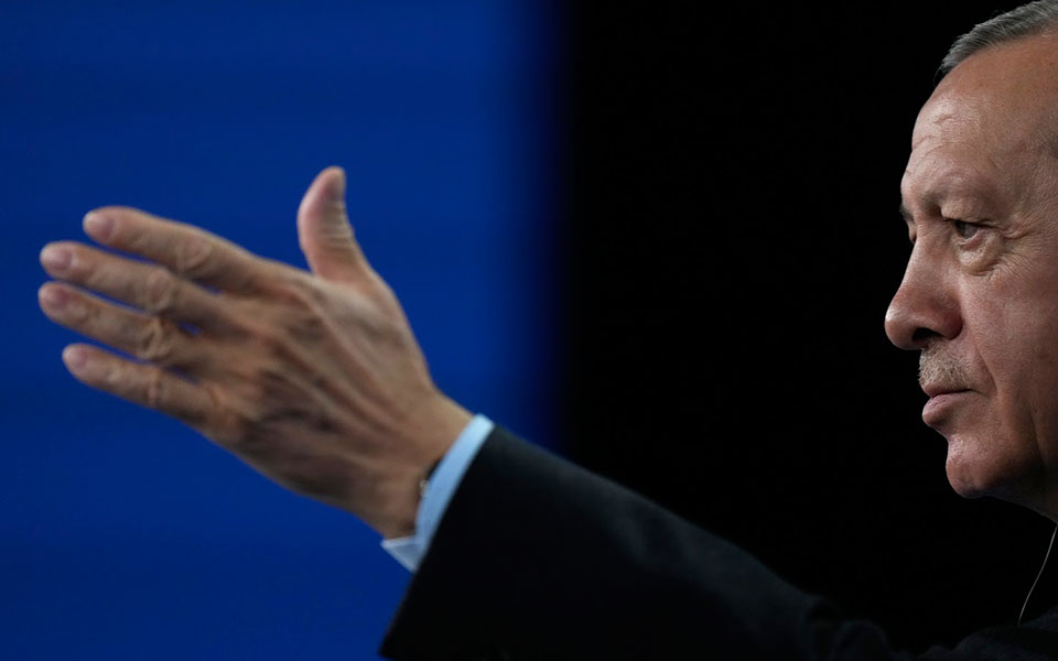 ερντογάν-απειλεί-σουηδία-και-φινλανδ-561962413