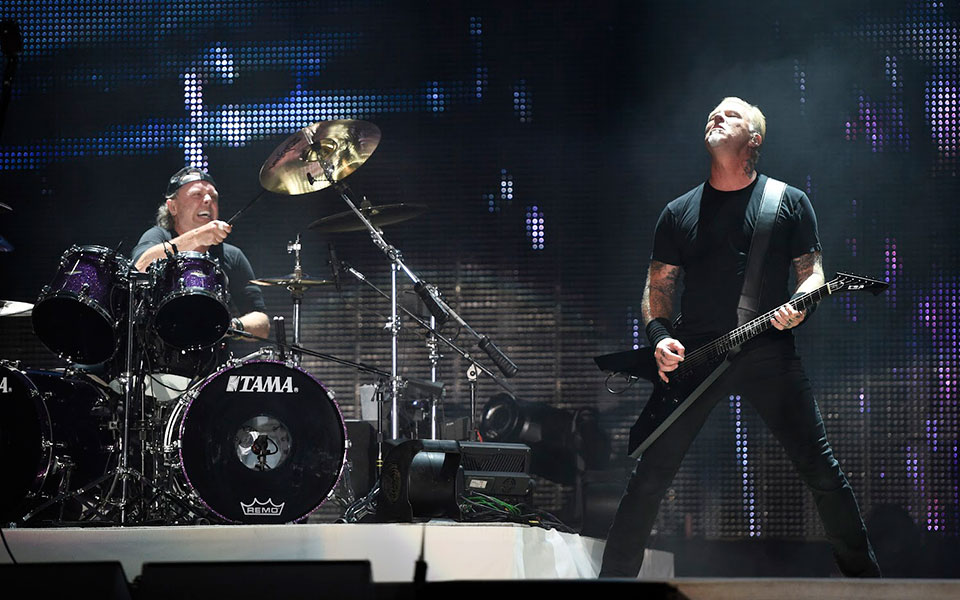 το-master-of-puppets-των-metallica-για-πρώτη-φορά-στο-billboard-100-μετ-561956578
