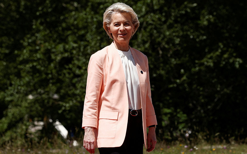 φον-ντερ-λάιεν-η-εε-ετοιμάζει-σχέδιο-έκ-561937366