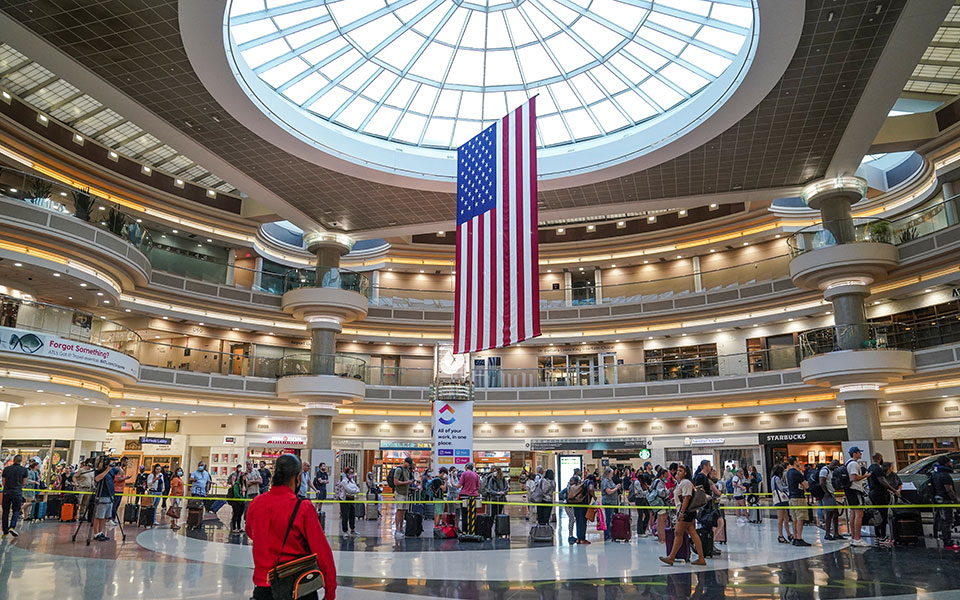 ηπα-αεροδρόμια-ακυρώσεις-δρομολογί-561939208