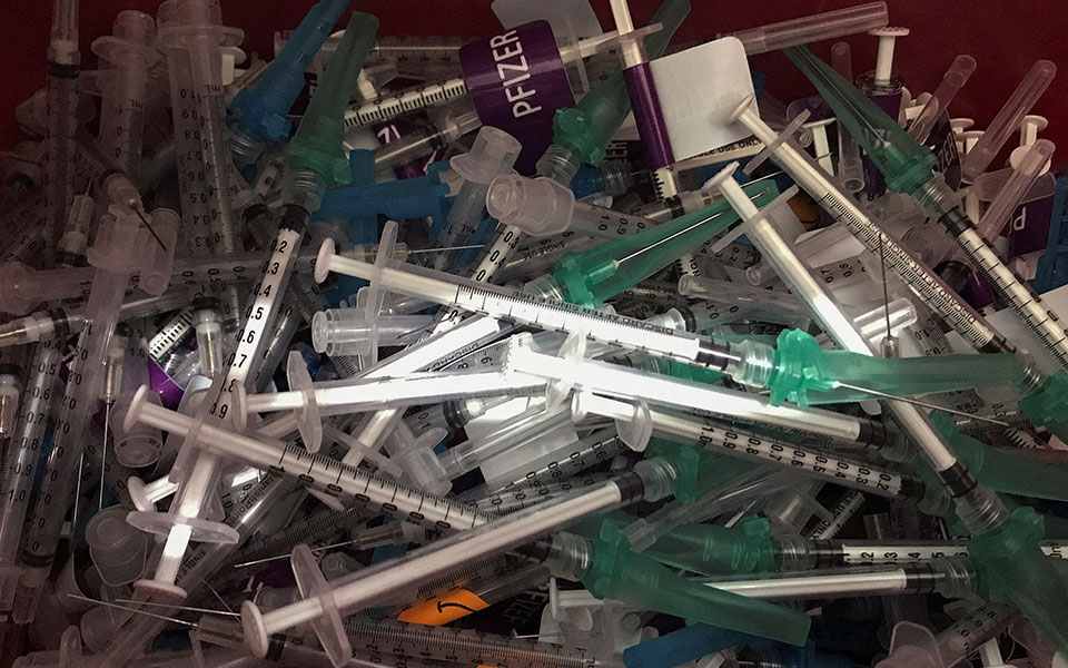 Κορωνοϊός: Μάχη με το χρόνο για τις επικαιροποιημένες δόσεις – Πού θα στοχεύουν-1