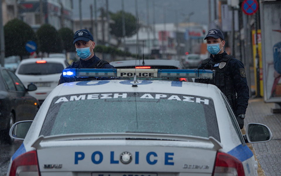 θεσσαλονίκη-χειροπέδες-σε-28χρονο-για-β-561967018