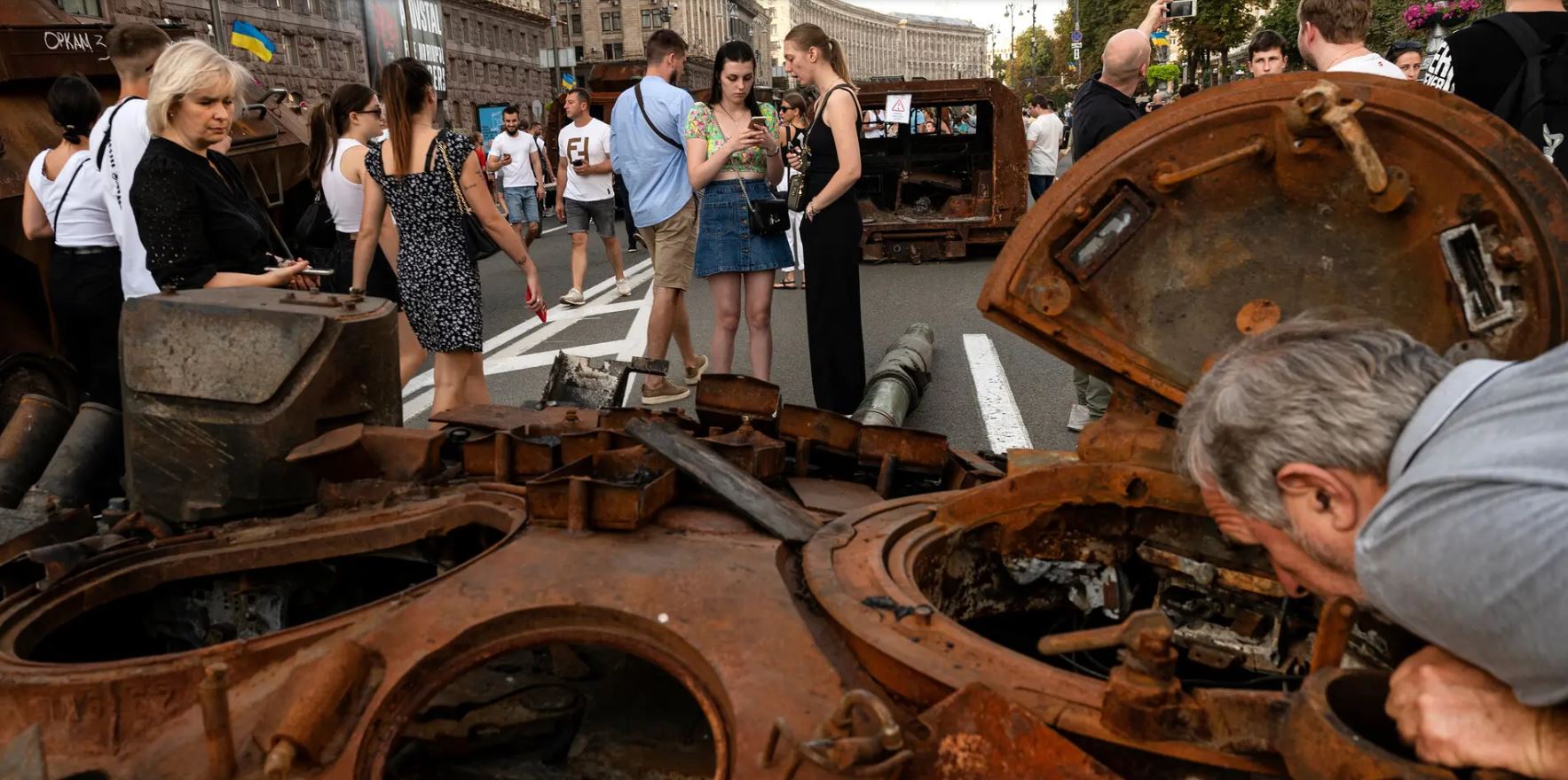 Έξι μήνες από την εισβολή στην Ουκρανία: Τα καρέ της φρίκης του πολέμου-1