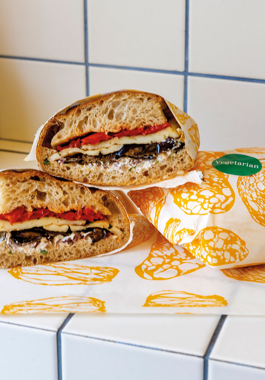 Ποιες είναι οι καλύτερες street food λιχουδιές της Αθήνας;-4