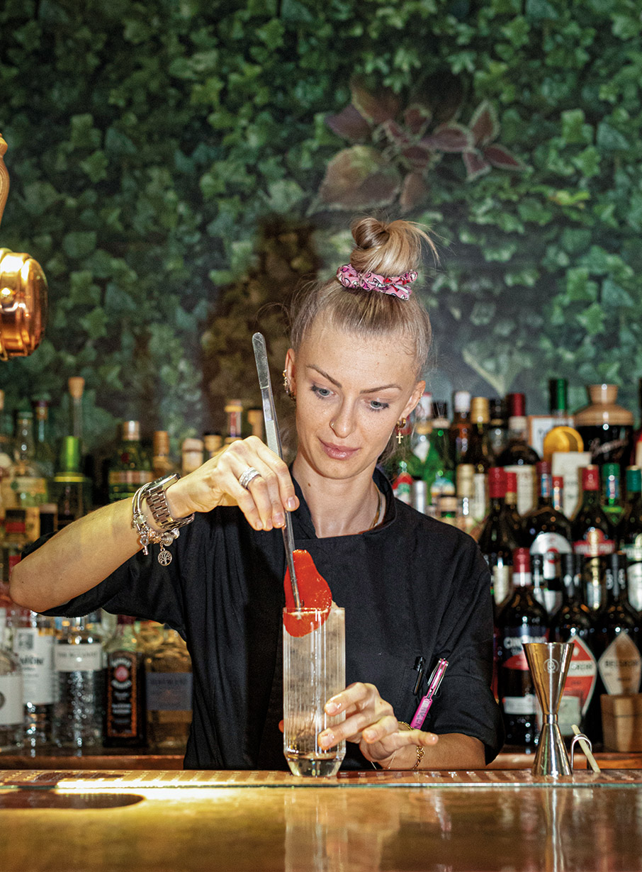 Πάμε για ποτό στο κέντρο της πόλης;-4