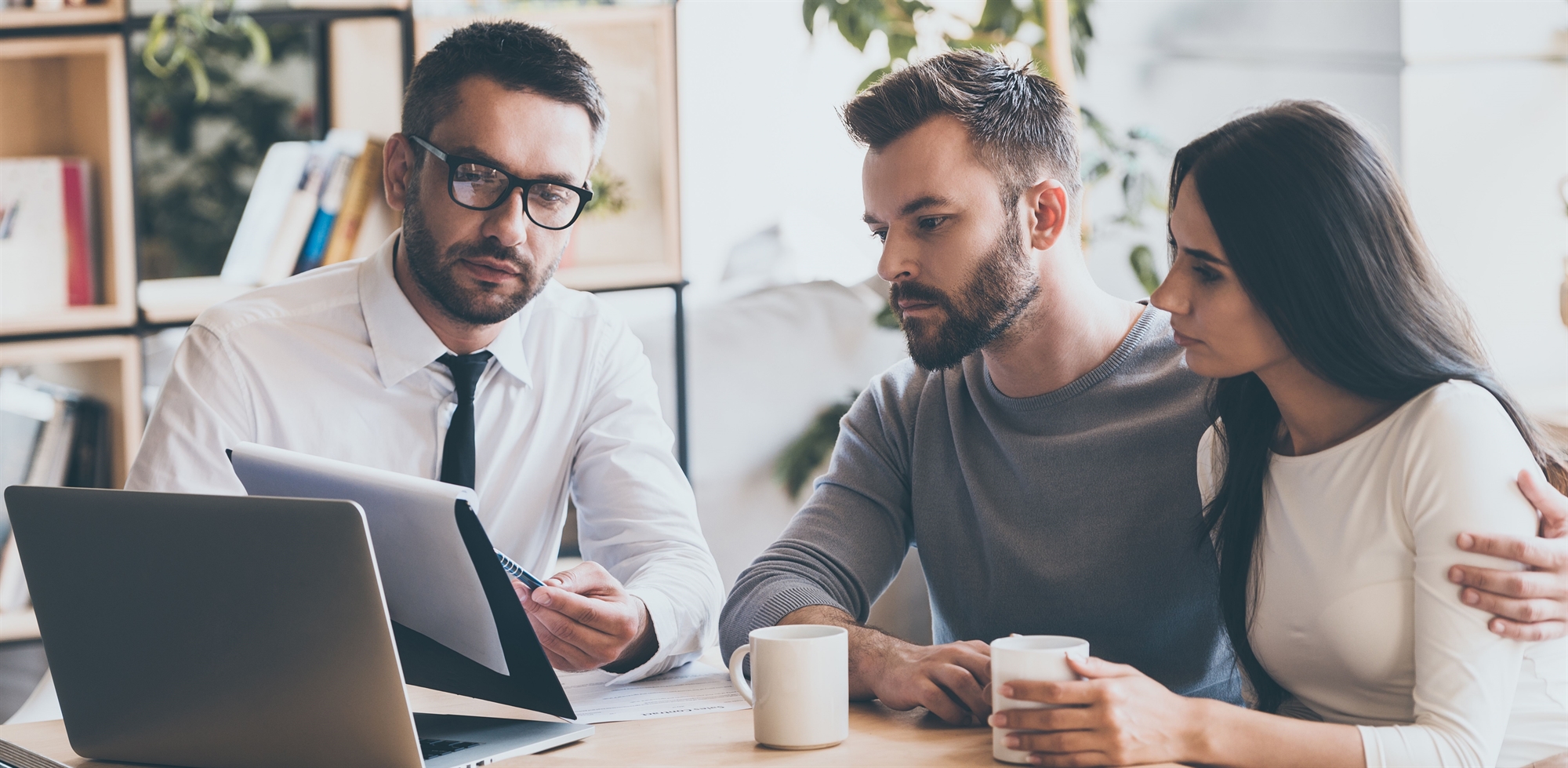 τα-καταστήματα-όπλο-των-τραπεζών-στη-μ-562015078