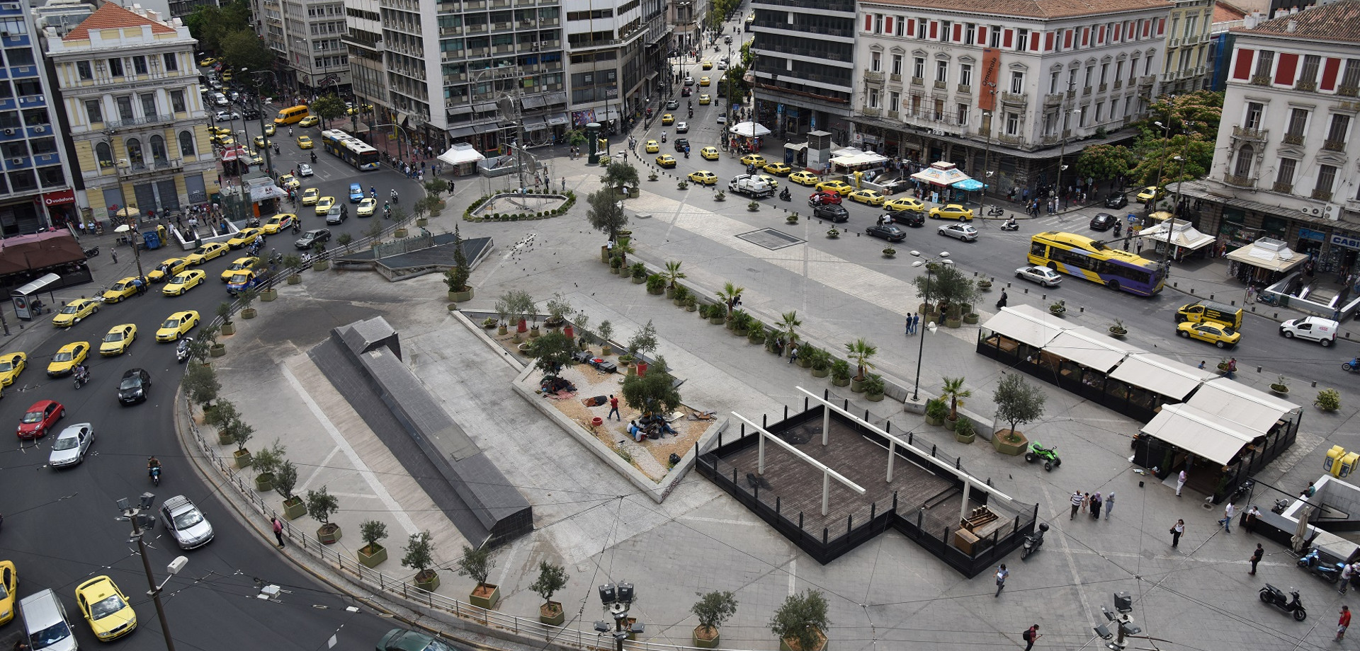 Μικρό Σύνταγμα, μεγάλα πάθη – Άλλη μία ανάπλαση που διχάζει-1