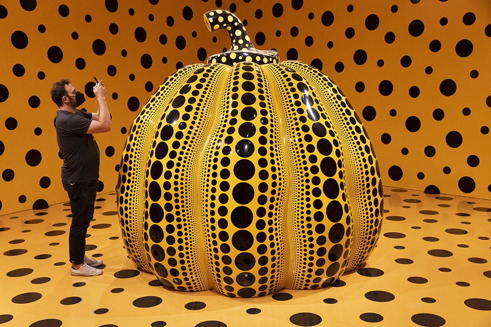 ενα-με-την-αιωνιότητα-562013119