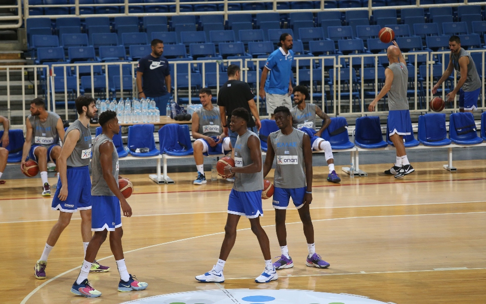 εθνική-μπάσκετ-προπονήθηκαν-γιάννης-561986767