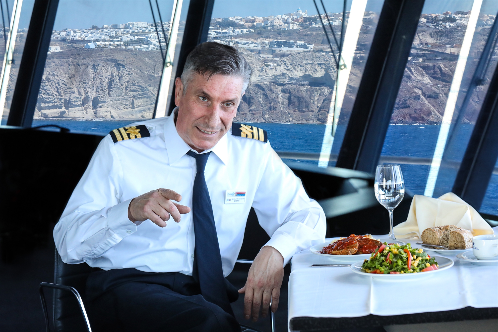 Ο πλοίαρχος Κυριάκος Χωριανόπουλος στην «Κ»: Θα το δέσω όποιον καιρό και αν έχει-1