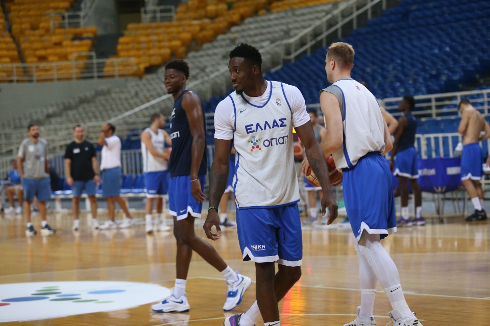 Εθνική μπάσκετ: Προπονήθηκαν Γιάννης, Θανάσης Αντετοκούνμπο και Τάιλερ Ντόρσεϊ-2