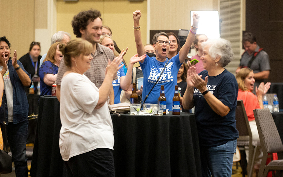 ηπα-στο-κάνσας-η-πρώτη-νίκη-υπέρ-του-δι-561984934