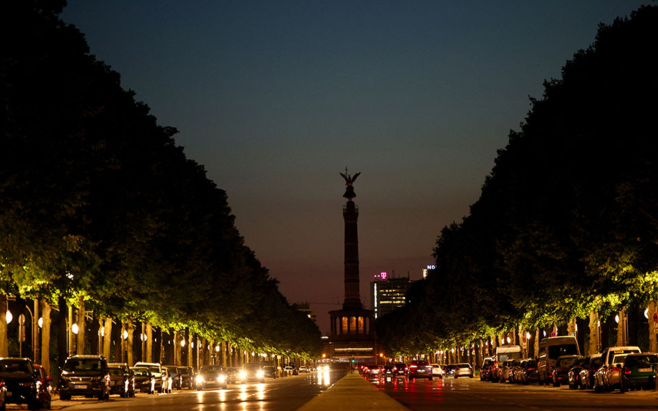 Η Γερμανία «κόβει» φυσικό αέριο, ενώ το δελτίο καραδοκεί – Πλαφόν στη θέρμανση, κλείνουν τα φώτα-3