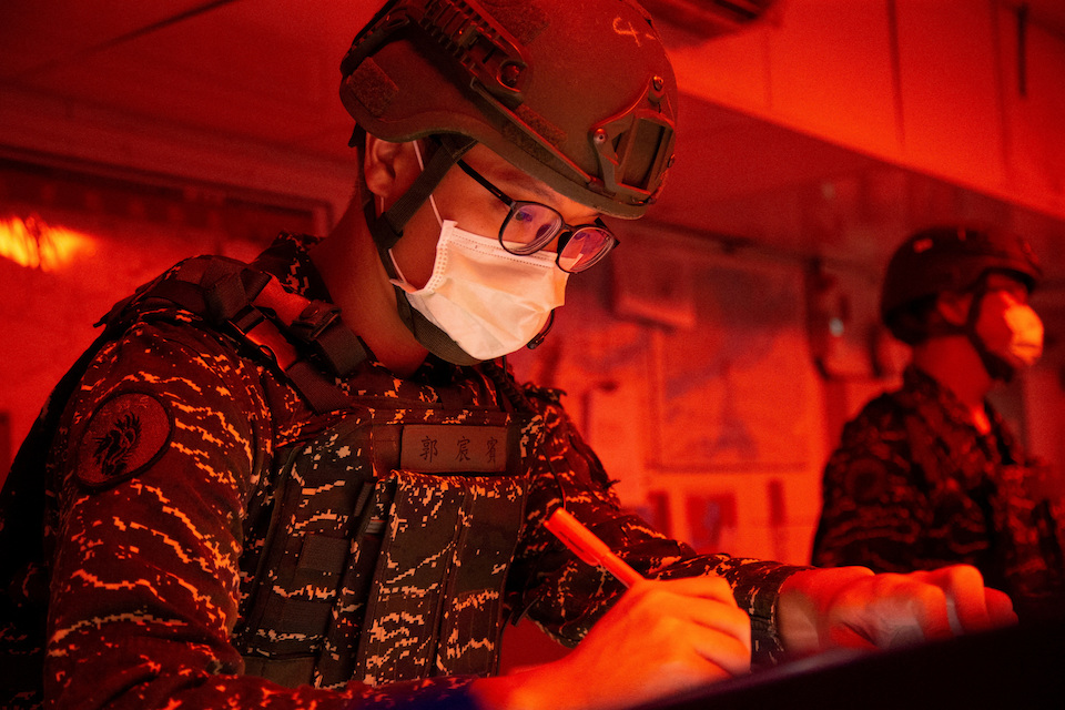 πόσο-κοντά-έφτασαν-τα-κινεζικά-μαχητι-561991177