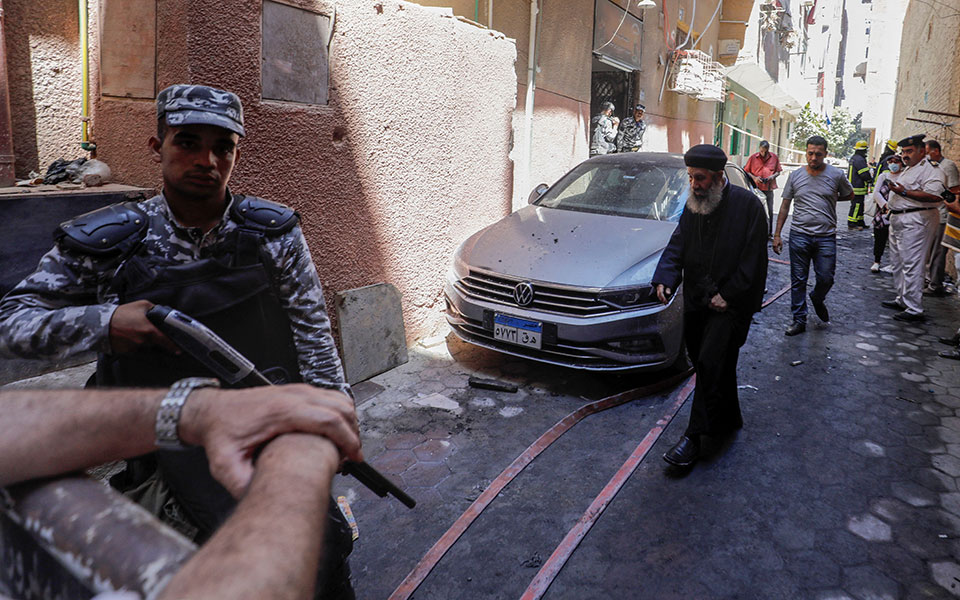 Αίγυπτος: 40 νεκροί και 45 τραυματίες από φωτιά σε εκκλησία-2