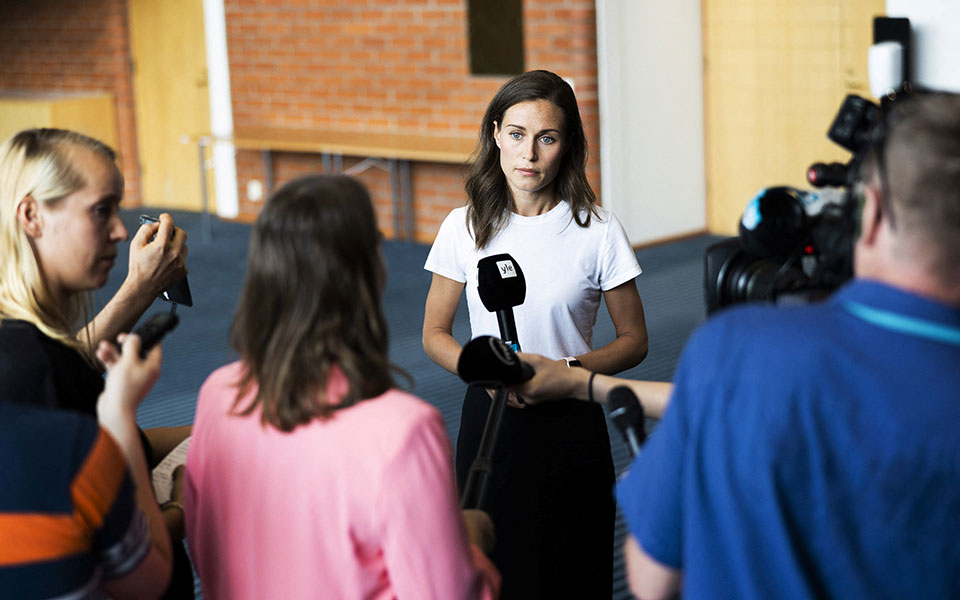 Σάνα Μάριν: Τι απαντά η πρωθυπουργός της Φινλανδίας μετά τις αντιδράσεις για τα βίντεο από πάρτι-1