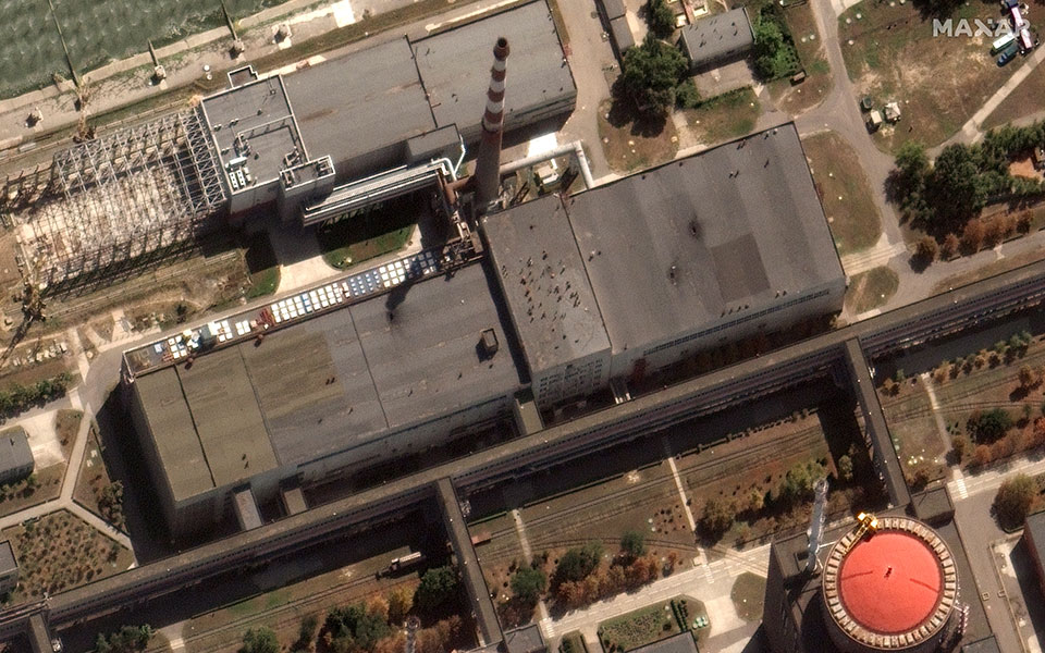 Ζαπορίζια: Ανησυχία για τα πλήγματα κοντά στον πυρηνικό σταθμό – Δορυφορικές εικόνες-1