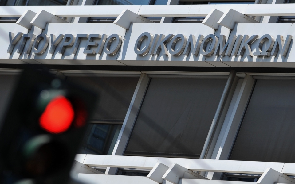 νόμος-τομή-για-τη-διοίκηση-και-τη-λειτο-561990538