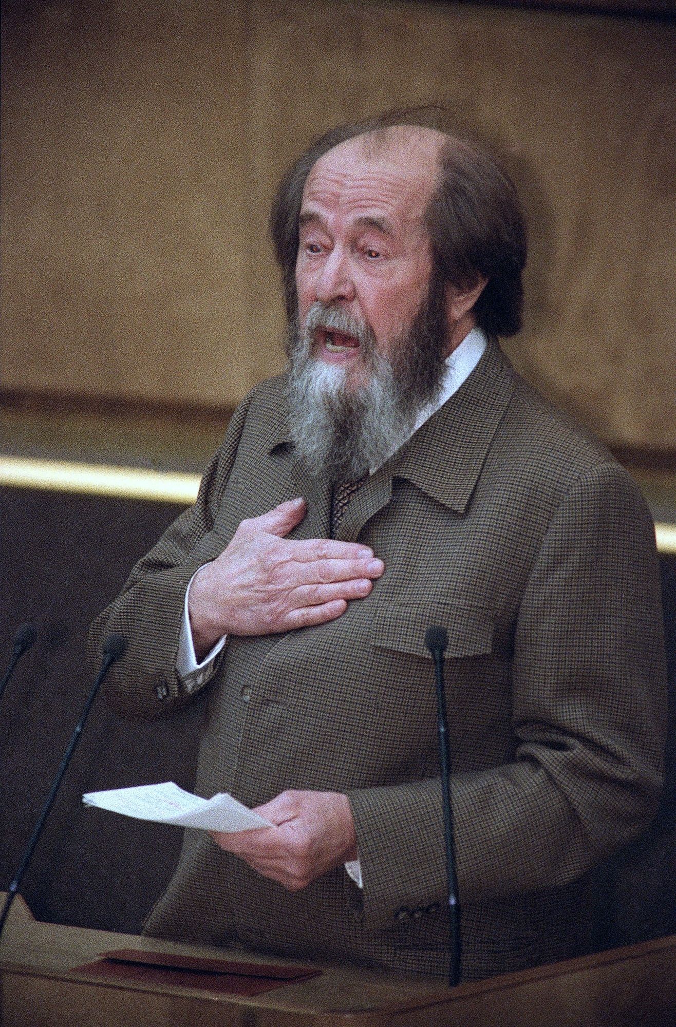 Συγγραφείς υπό διωγμόν για το έργο τους-7