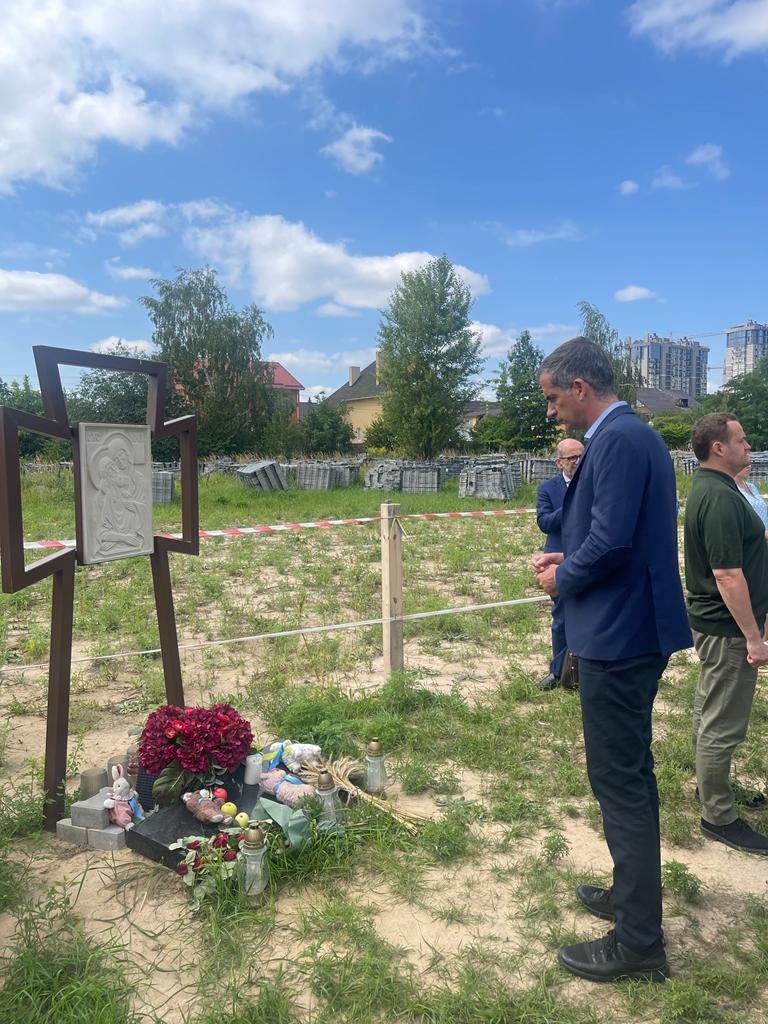 Μπακογιάννης: Στο Κίεβο με Ευρωπαίους δημάρχους – Συνάντηση με Ζελένσκι και Κλίτσκο-1