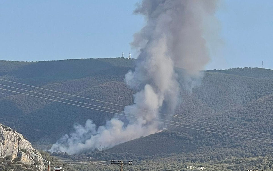 Μεγάλη φωτιά στο Κατακάλι Κορινθίας-2