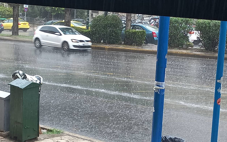 Συνεχίζεται και αύριο η κακοκαιρία – Πού αναμένονται έντονα φαινόμενα-4