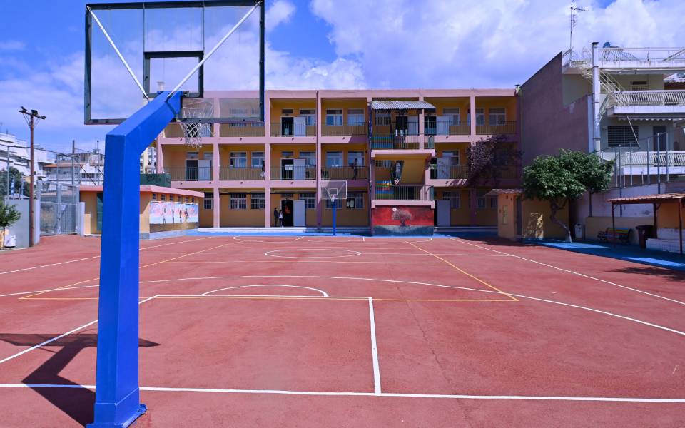 σχολεία-ποιες-αλλαγές-θα-ισχύσουν-από-561990247