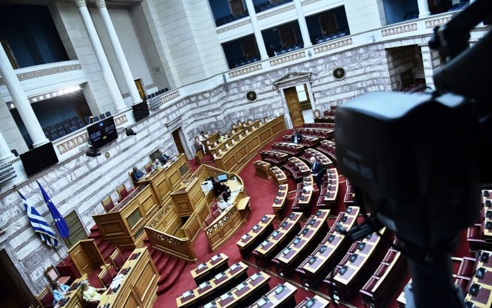 πασοκ-ζητεί-και-εξεταστική-για-τις-παρ-562007944