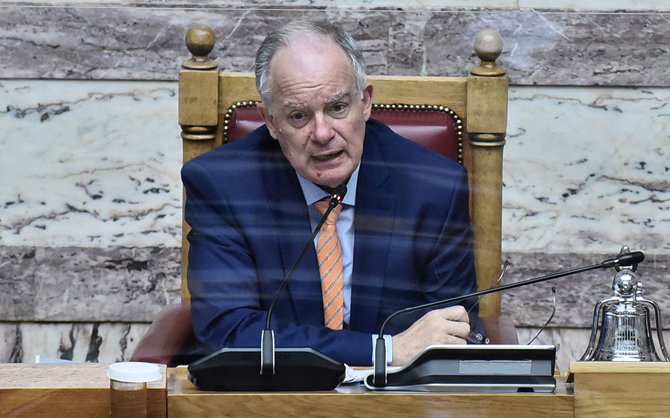 αντίδραση-τασούλα-για-διαρροές-στην-ε-562011583