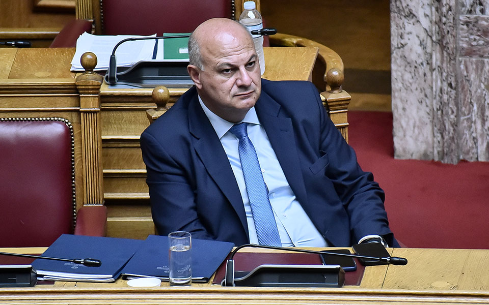 τσιάρας-για-παρακολουθήσεις-όλα-πρέπ-562000510