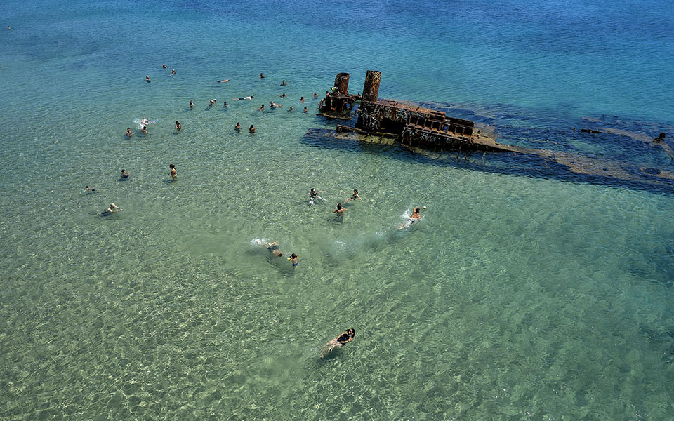 καιρός-σήμερα-ηλιοφάνεια-με-λίγες-νεφ-561996037