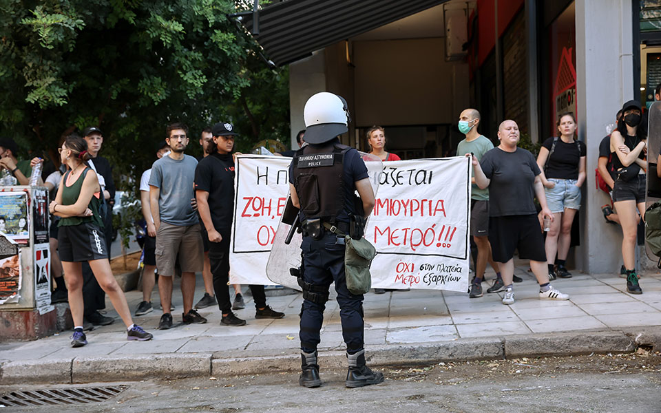 Εξάρχεια – Μετρό: Εργασίες μετά συνοδείας…-2