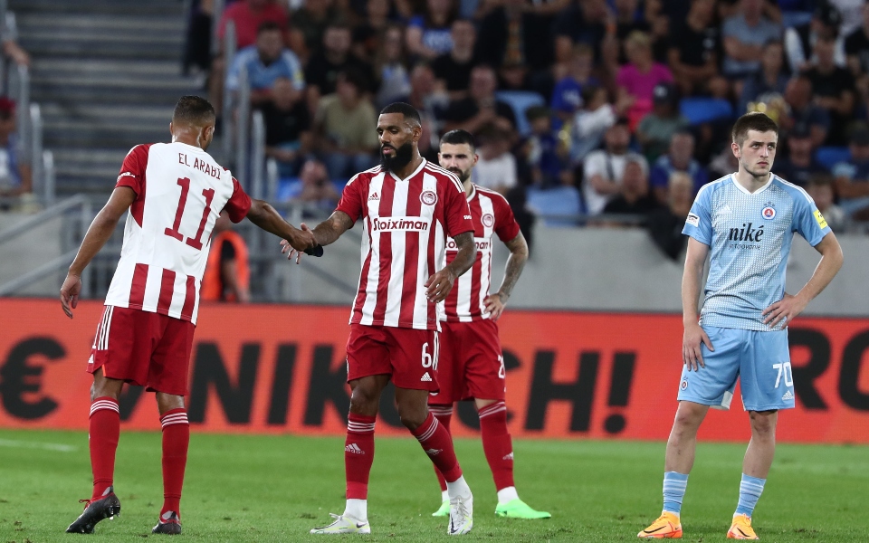 ολυμπιακός-με-ντε-λα-φουέντε-και-χουάν-562002133