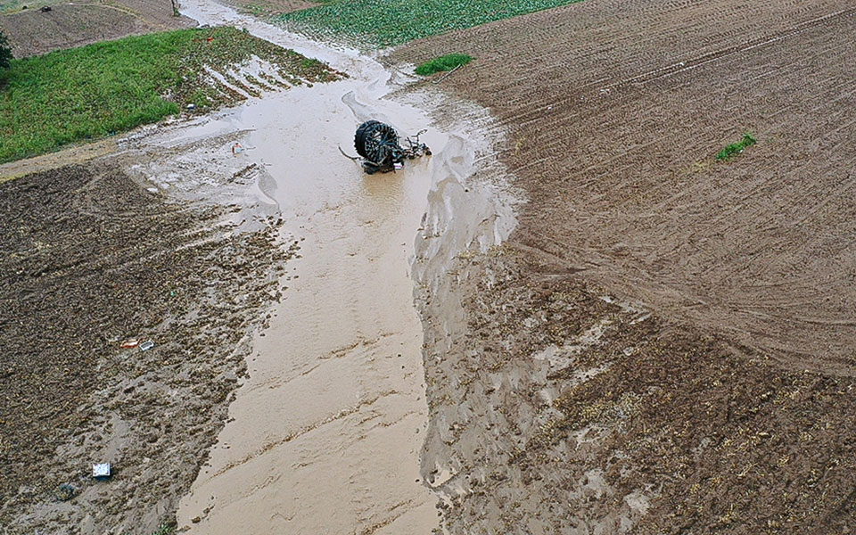 Συνεχίζεται και αύριο η κακοκαιρία – Πού αναμένονται έντονα φαινόμενα-1