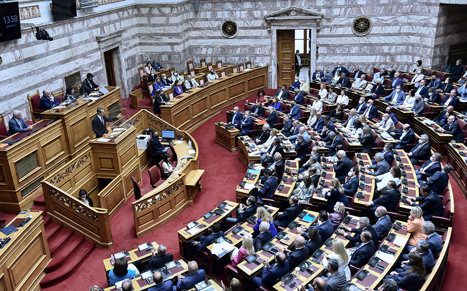 τοξικό-κλίμα-και-ακραία-πόλωση-έως-τις-562015276