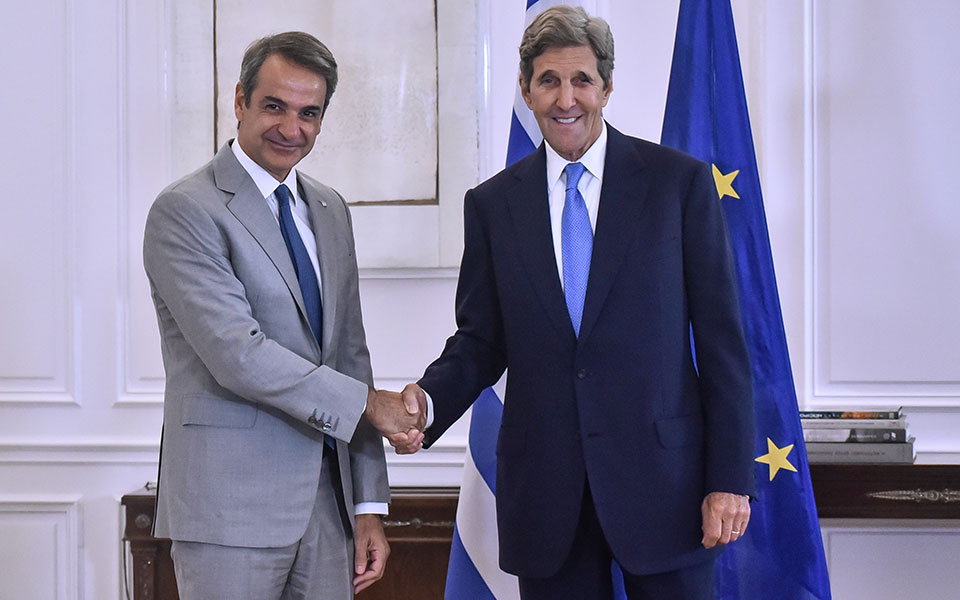 μητσοτάκης-με-κέρι-για-την-κλιματική-α-562018672