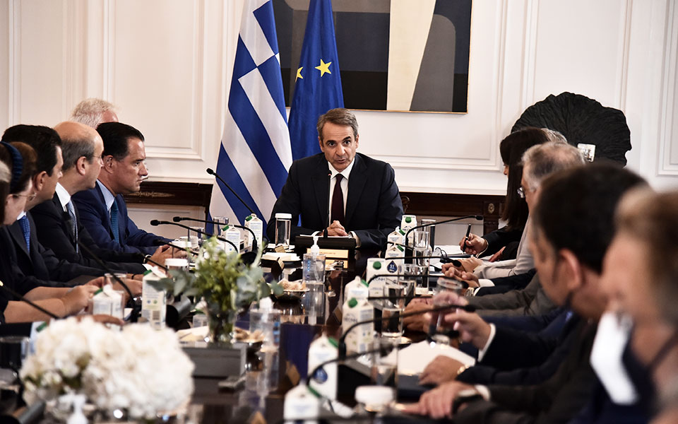 «Φρένο» στην παροχολογία-1