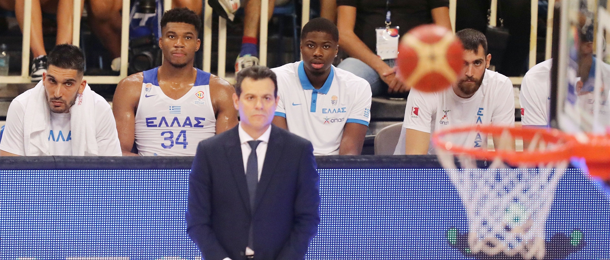 εθνική-μπάσκετ-συσπειρώνεται-για-τη-μ-562018363